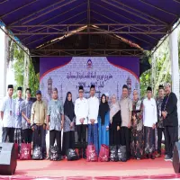 Marifatussalaam Berkhidmat Salurkan 5.000 Paket Sembako, Wakil Bupati Subang Apresiasi Sinergi Pesantren dan Pemerintah