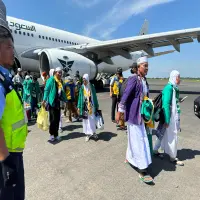 Konflik Timur Tengah Bikin Jemaah Umrah Indonesia Tertahan di Jeddah