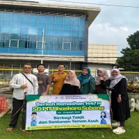 Bagikan 514 Takjil dan 164 Sembako, SD IT Bhaskara Subang Tebar Berkah Ramadhan
