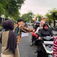 Peduli Sesama Ramadhan! Kosgoro 57 Purwakarta Tebar 250 Paket Takjil