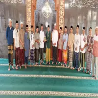 Bagikan Mushaf Al-Qur’an Madinah, DMI Subang Silaturahmi Ramadan