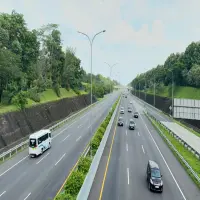 Arus Tol Cipali Arah Cirebon Ramai Lancar, Kendaraan Mulai Meningkat Pasca Salat Id