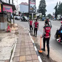 Operasi Ketupat Lodaya 2026, Polisi Bersihkan Jalan dari Ranjau Paku