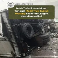 Kecelakaan Tunggal, Truk Tabrak Warung di Cijoged Kalijati