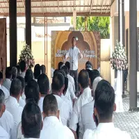 Kadisdik Jabar Minta Kepala Sekolah Terus Berinovasi, Juga Edukasi Pedagang Jual Makanan Sehat dan Jaga Ketertiban