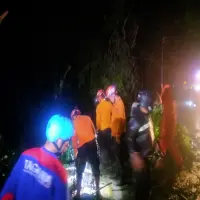 Pohon Tumbang Kemarin di Kasomalang Sempat Tutup Akses Jalan