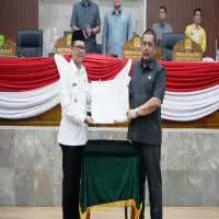 Evaluasi Kinerja Pemda Subang, Raperda Desa dan LKPJ Bupati 2025 Disahkan