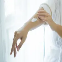 Manfaat Menggunakan Body Lotion Setiap Hari, Kulit Tetap Sehat dan Glowing