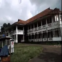 Bangunan Ex Hotel Subang Plaza Kumuh Seperti Sarang Hantu, Jadi Sorotan KDM