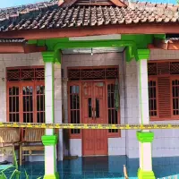 Lansia Ditemukan Tewas Terikat di Subang