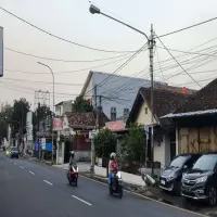 Semrawut Kabel WiFi Ganggu Estetika Kota Subang