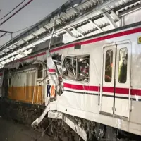KA Argo Bromo Tabrak KRL: Gerbong KRL Hancur Usai Ditabrak KA Jarak Jauh di Bekasi Timur