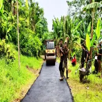 Pemdes Cimenteng di Subang Bangun Jalan Usaha Tani