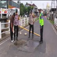 Dua Jembatan di Subang Nyaris Ambruk, Polisi Alihkan Lalu Lintas