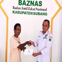 BAZNAS Subang Salurkan Bantuan Kesehatan untuk Warga Cigadung