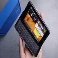 Nokia E7: Ponsel Bisnis Premium dengan Keyboard QWERTY
