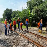 KAI Daop 3 Cirebon Tutup Perlintasan Sebidang di Pagaden