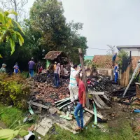 Kebakaran di Pasir Ipis Jayagiri, 11 Warga Terdampak Mengungsi