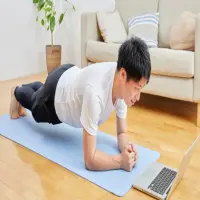 6 Manfaat Olahraga Plank yang Jarang Orang Tahu