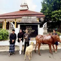 Iduladha 1447 H, RSU Siloam Purwakarta Salurkan Sapi dan Kambing untuk Warga