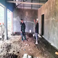 Babinsa dan Danramil Jalancagak Pantau Pembangunan Koperasi Desa Merah Putih di Curugrendeng
