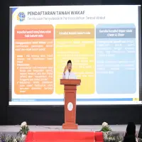 Menteri Nusron Ajak Masyarakat Sertipikatkan Tanah Wakaf untuk Lindungi Aset Umat