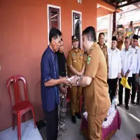 Bupati Subang Salurkan Bantuan Rp1,4 Miliar, Takziah Korban Tragedi Sisingaan hingga Terima WTP