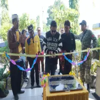 Kang Rey Saba Desa di Gambarsari, Resmikan Jalan, Main Bola dan Sunatan Massal
