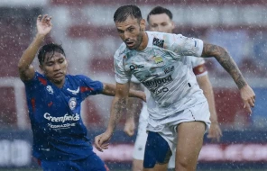 Persib Bandung Tundukkan Arema FC 3-1 di Pekan ke-20 Liga 1 2024/25
