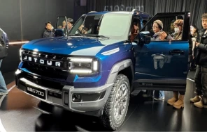Jetour Zongheng Resmi Meluncur, SUV Listrik Range Extender yang Mampu Berenang