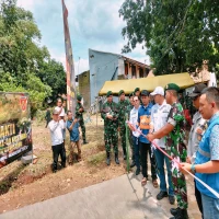 Yonarmed 9/Pasopati Rehab Pos Kamling Warga Mulyamekar