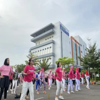 Tingkatkan Kesadaran Masyarakat, RS Hamori Gelar Senam Sehat