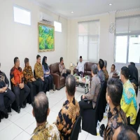 Berikan Pengarahan di Kantor Pertanahan Kota Balikpapan, Menteri Nusron Minta Jajarannya Inventarisasi Tanah Terindikasi Telantar