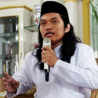 Tausiyah: Puasa Jalan Keharmonisan Keluarga