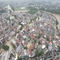 Redakan Banjir, BNPB Lakukan Operasi Modifikasi Cuaca di Jabodetabek hingga 8 Maret 2025