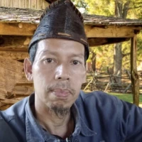 Berpikir Kritis: Kunci Sukses Pembelajaran Bahasa Inggris di Zaman Digital