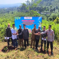 Peringati Hari Bumi dan Milangkala Ciater ke-17, D’Castello Subang Tanam 1.000 Pohon