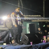 Kapolsek Jalancagak Nobar Bersama Bobotoh Subang Selatan, Titip Pesan Jaga Kamtibmas