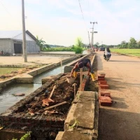 Ubah Sampah Liar jadi Taman Lingkungan dan Warung Hidup di Subang