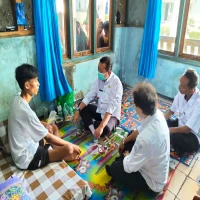 Perjuangan Awin Warga Ciasem Subang Berjuang Melawan Kanker Tulang