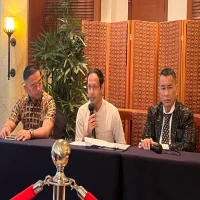Kejagung Cekal Nadiem ke Luar Negeri, Hotman Paris: Klien Belum Tahu