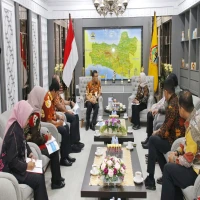 Kejar Kebutuhan Energi Hijau, Gubernur Ahmad Luthfi Dukung Pembangunan PLTS Terapung