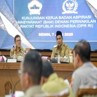 Pemprov Jateng Bebaskan Pungutan SMA, SMK, dan SLB Negeri Sejak Tahun 2020