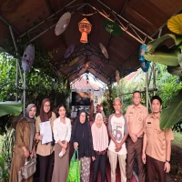 Banyak Orang Terlantar di Lembur Pakuan, Dinas Sosial Subang Kelimpungan Memulangkan