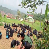 Milad Ponpes Al Ikhlas Raudlatul Uluum ke 14, Berdayakan Santri Tanam 1000 Pohon Kopi