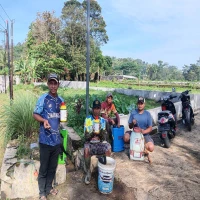 Warga di Subang Apresiasi Aksi Nyata Karang Taruna Rawat TPU