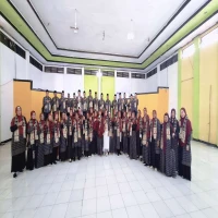 Rizma Tour Berangkatkan 62 Calon Jemaah Umroh ke Tanah Suci
