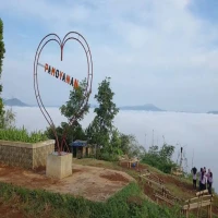 5 Tempat Wisata Alam di Subang yang Wajib Dikunjungi: Dari Curug Hingga Gunung!