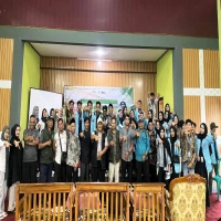 KPPM STIE Wikara Purwakarta Edukasi Kelompok Tani Desa Cikeris Tentang PHT Hortikultura