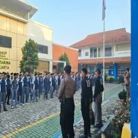 Polres Purwakarta Gelar Sosialisasi Bahaya Narkoba di SMK Bina Taruna